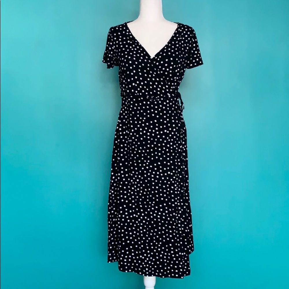A Pea in the Pod Nursing/Maternity polka dot dress